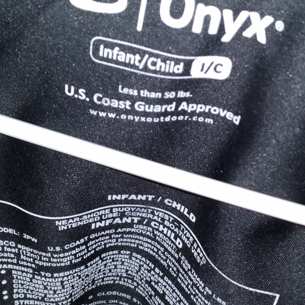 Life Vest - Picture 2 of 4